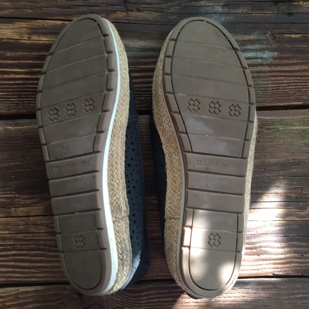 Naturalizer slip-ons - Picture 4 of 4